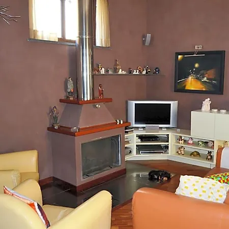 לינה וארוחת בוקר Olania